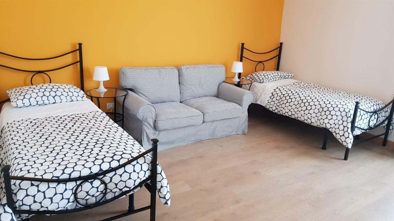 Yellow Orange Catania Ognina מראה חיצוני תמונה